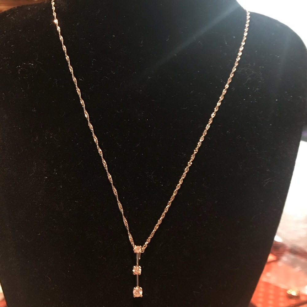 ✨14k white gold journey diamond necklace✨